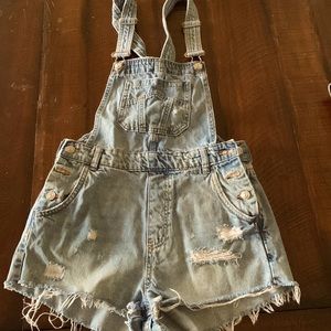 Women’s denim overalls shorts, size 8